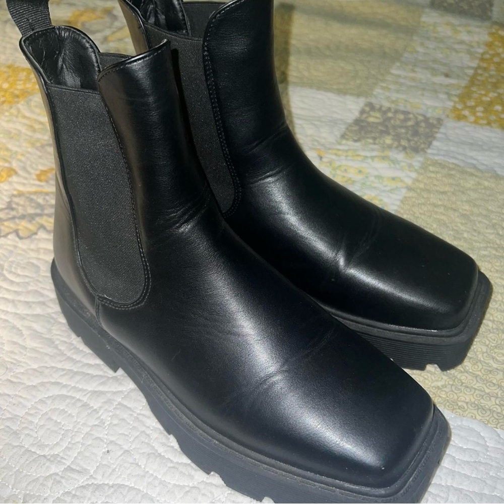 Nasty gal Chelsea boots